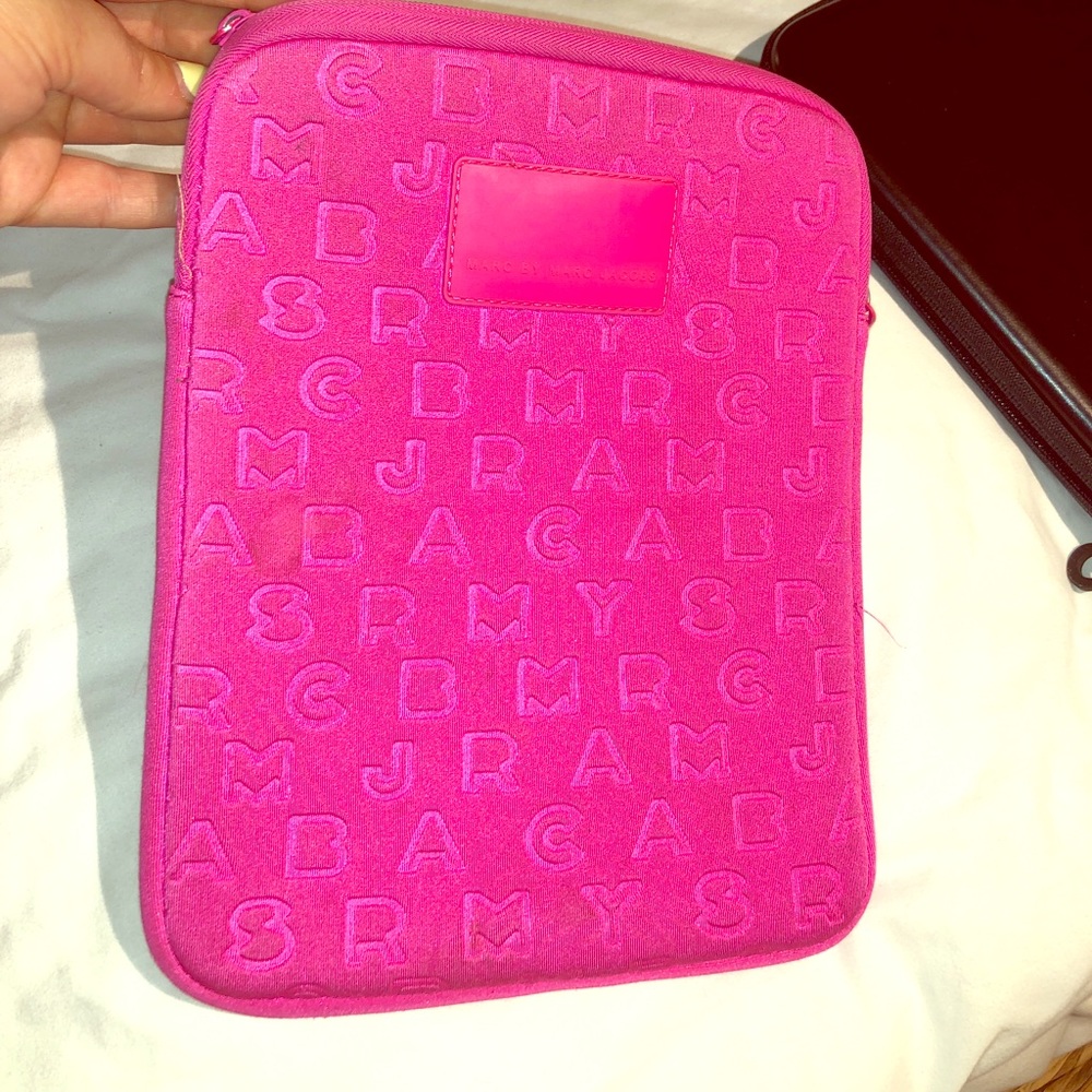 Marc Jacobs Hot Pink iPad case